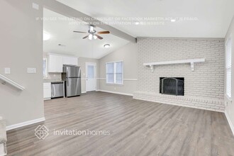 1122 Holly Hills Dr SW in Lilburn, GA - Building Photo - Building Photo