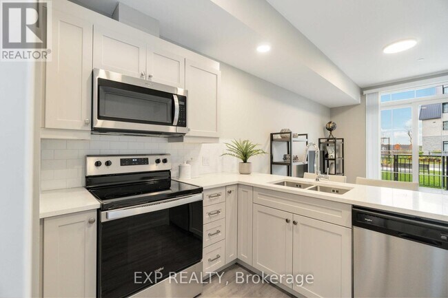 31-231 Eric Devlin Ln in Perth, ON - Building Photo - Building Photo
