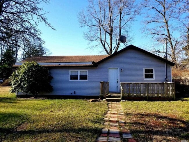 property at 112 Locust Dr