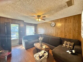 12402 Gentry St in Tyler, TX - Building Photo - Building Photo