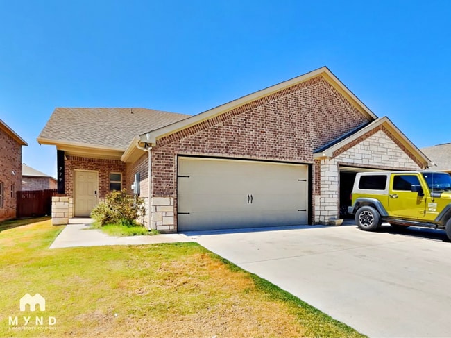 property at 779 Rolling Terrace Cir