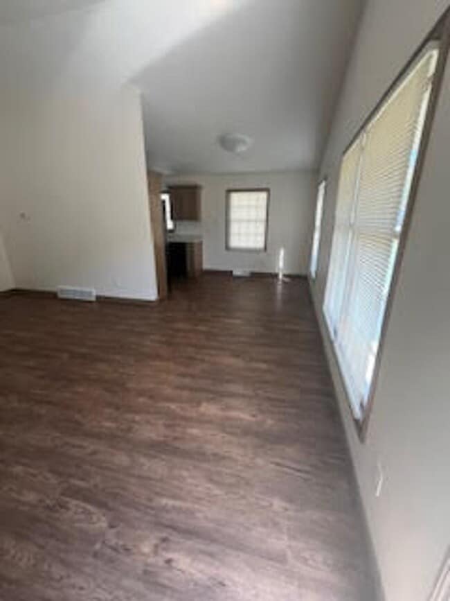 488 S Kaser Dr in Wadsworth, OH - Building Photo - Building Photo