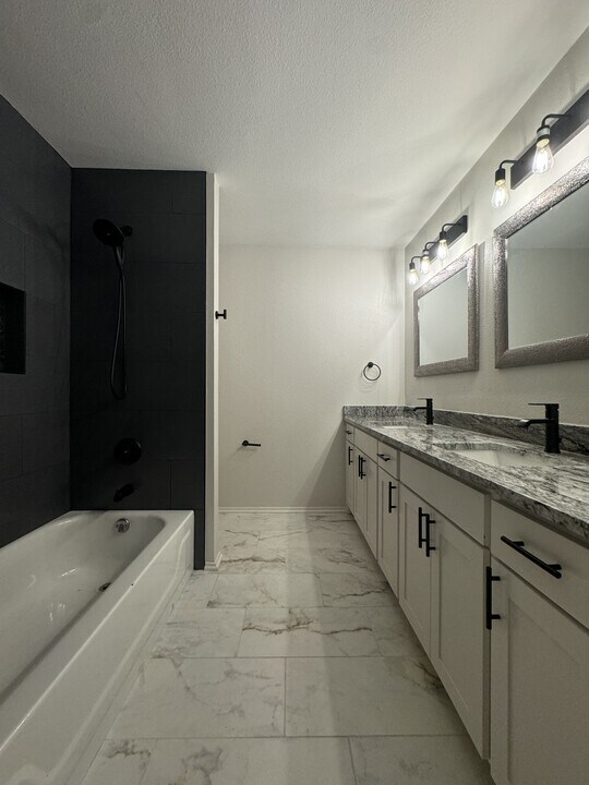 714 McClenny Dr in Tyler, TX - Building Photo