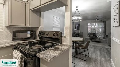 5331 Beverly Hill St, Unit 31.1410265 in Houston, TX - Building Photo - Building Photo