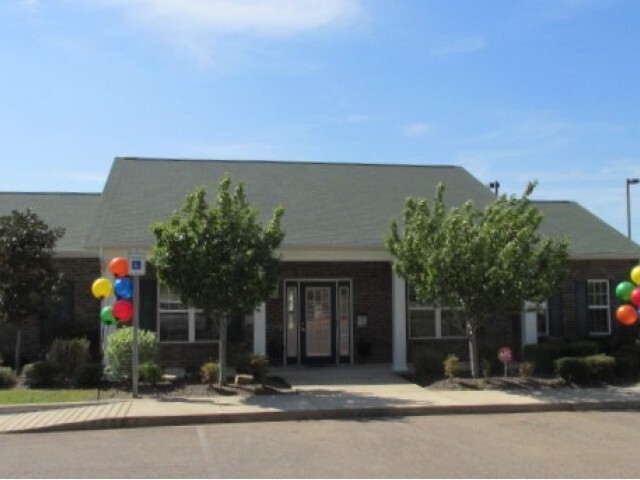 Rosewood Place Apartments in Selmer, TN - Building Photo - Building Photo