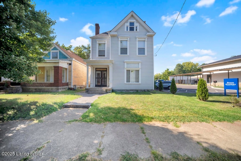 3016 River Park Dr in Louisville, KY - Building Photo