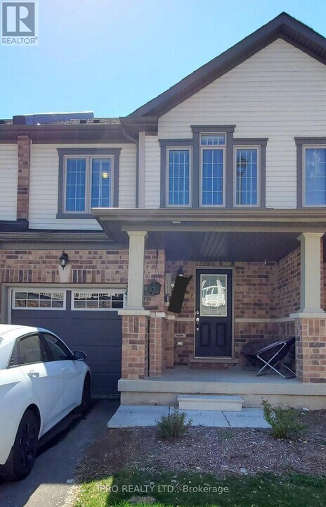 570-570 Linden Dr in Cambridge, ON - Building Photo