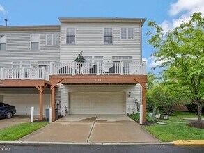 2183 Potomac Club Pkwy in Woodbridge, VA - Building Photo - Building Photo