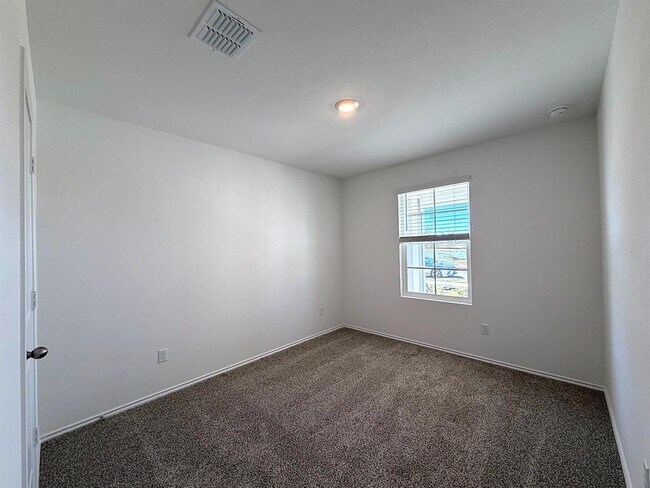 348 San Juan Trl in Bastrop, TX - Building Photo - Building Photo