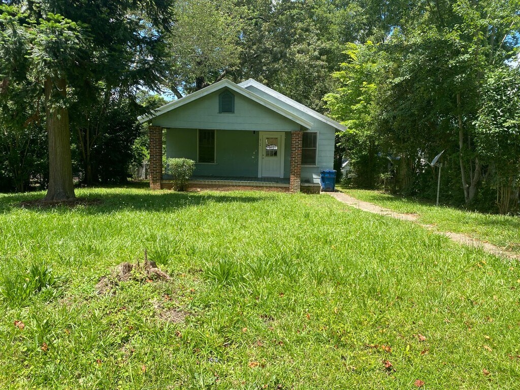 2724 Old Quintard Ave Rentals in Anniston, AL