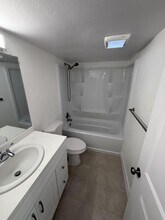 131 N Richmont Dr in Anaheim, CA - Building Photo - Building Photo