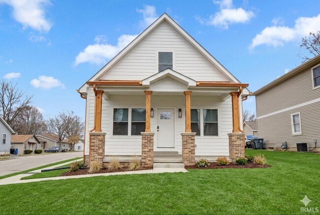 property at 1104 N Grant St