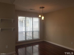 4601 Timbermill Ct-Unit -Apt 301 in Raleigh, NC - Foto de edificio - Building Photo