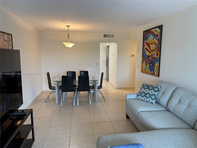 7765 SW 86th St in Miami, FL - Building Photo - Building Photo