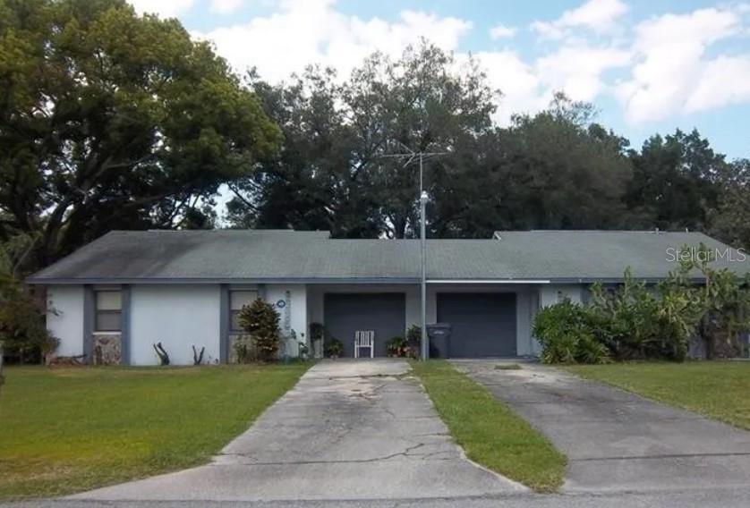 2652 Lantana Ln in Lakeland, FL - Foto de edificio