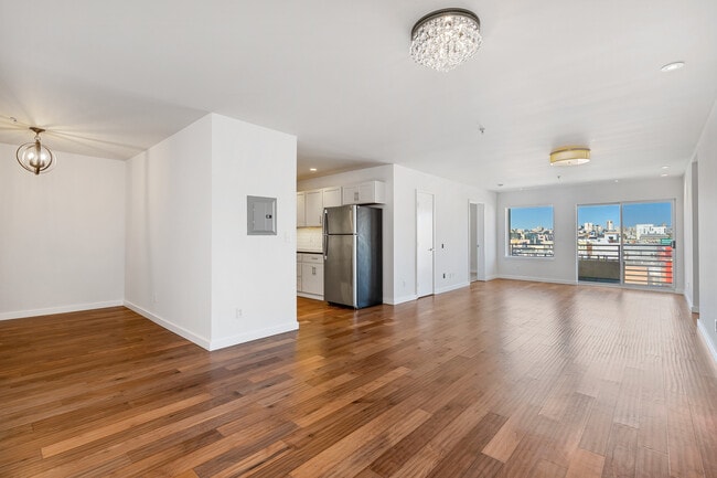 property at 2208 Mission St