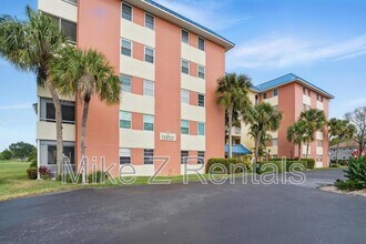 200 Pebble Beach Blvd in Naples, FL - Building Photo - Building Photo