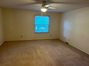 1420 W Ash St in Leland Grove, IL - Building Photo - Building Photo