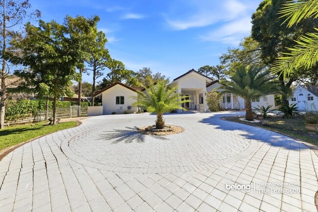 6344 NW 74th Terrace