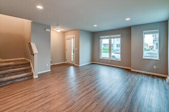 2733 Spark St in Fitchburg, WI - Foto de edificio - Building Photo