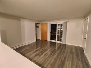 172 Perry Ave, Unit 3 in Worcester, MA - Building Photo - Building Photo