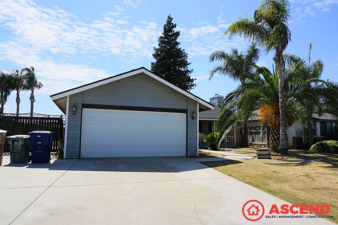 3801 Rainier Ct in Bakersfield, CA - Building Photo