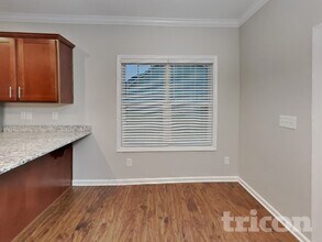 877 Juno Dr in Broadway, NC - Foto de edificio - Building Photo