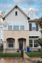 1115 Manacor Ln in Dallas, TX - Building Photo