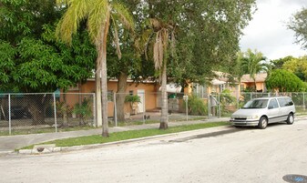 5600 NE Miami Pl Apartments