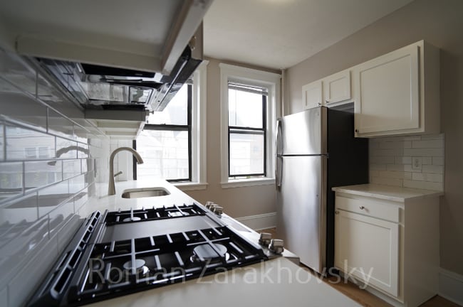 58 Gardner St in Boston, MA - Foto de edificio - Building Photo