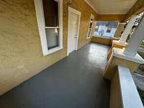 3208 E Osborne Ave in Tampa, FL - Foto de edificio - Building Photo