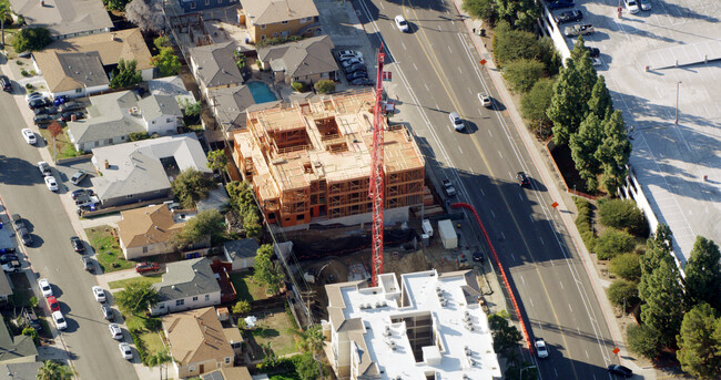 Casa Diego in San Diego, CA - Foto de edificio - Primary Photo