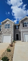 794 Embark Cir in Greer, SC - Building Photo