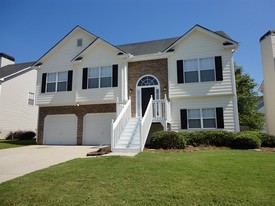 1172 Cumberland Creek Way SW in Marietta, GA - Building Photo