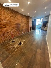 324 W 47th St in New York, NY - Building Photo - Building Photo