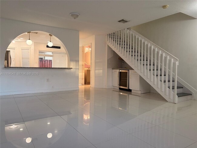 7075 NW 173rd Dr in Hialeah, FL - Building Photo - Building Photo