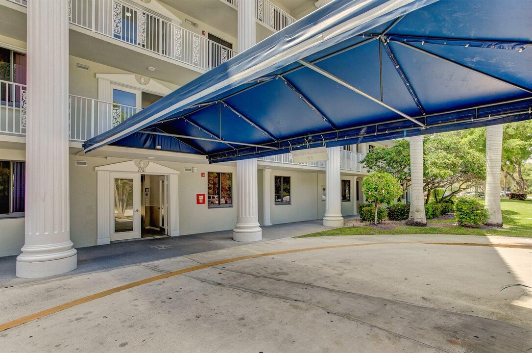 2791 Village Blvd, Unit 303 in West Palm Beach, FL - Building Photo