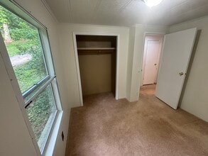 5 Valleywood Ct in Asheville, NC - Building Photo - Building Photo