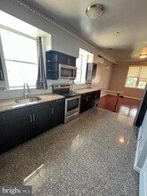 631 N 11th St in Philadelphia, PA - Foto de edificio - Building Photo