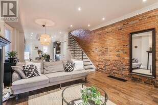 281 Symington Ave in Toronto, ON - Building Photo