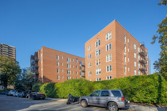 36 Hamilton Avenue in Staten Island, NY - Foto de edificio - Building Photo