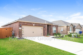 14113 Freeboard Dr in Santa Fe, TX - Building Photo - Building Photo