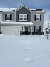 2948 Woods Edge Dr in Greenwood, IN - Building Photo - Building Photo