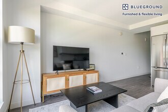 89 E Dedham St, Unit SI FL3-ID1198 in Boston, MA - Foto de edificio - Building Photo