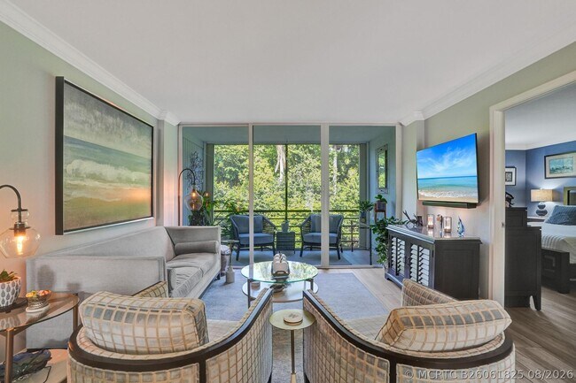 property at 106 Royal Pk Dr