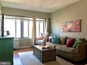 1711 Massachusetts Ave NW in Washington, DC - Building Photo - Building Photo