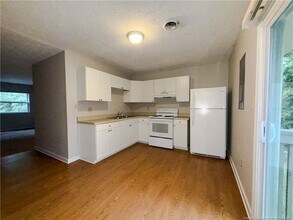 2740 George Owen Rd in Fayetteville, NC - Building Photo - Building Photo