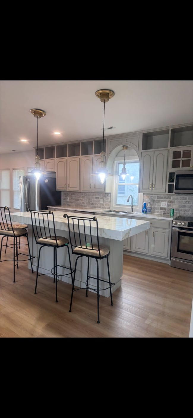 527 Gooding St, Unit 2ndfloor