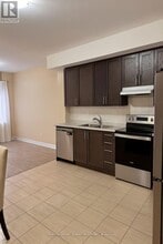 291 Olive Ave in Oshawa, ON - Building Photo - Building Photo