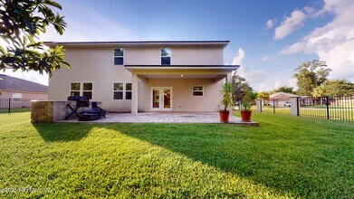 2588 Cody Dr in Jacksonville, FL - Foto de edificio - Building Photo